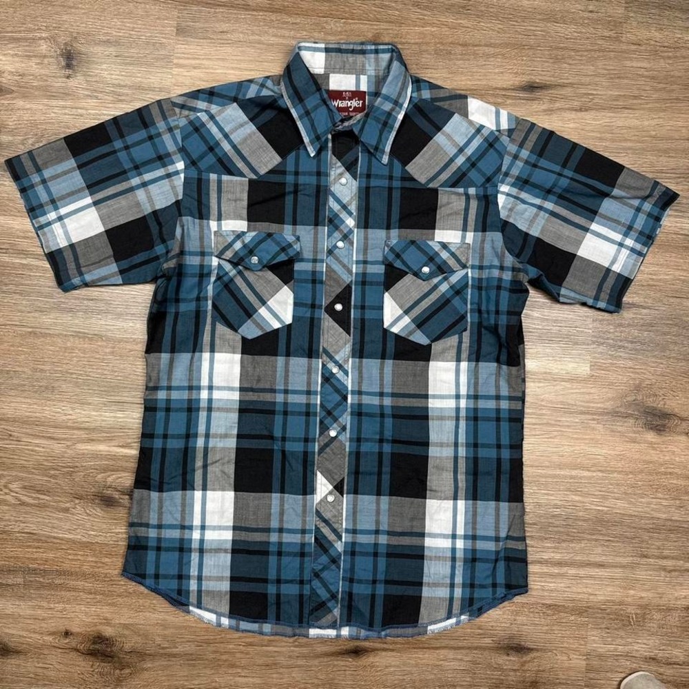 vintage 90s blue plaid wrangler pearl snap short sleeve western wear shirt